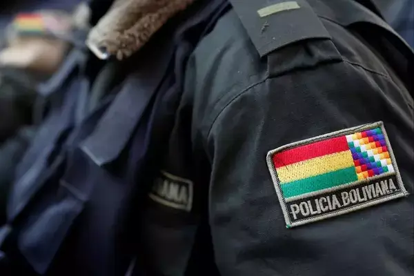 requisitos ser policia bolivia