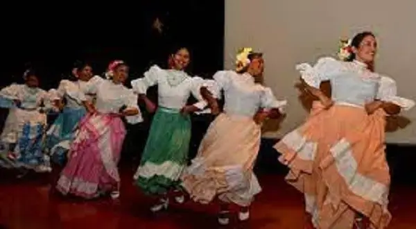 Bailes Tradicionales del Ecuador