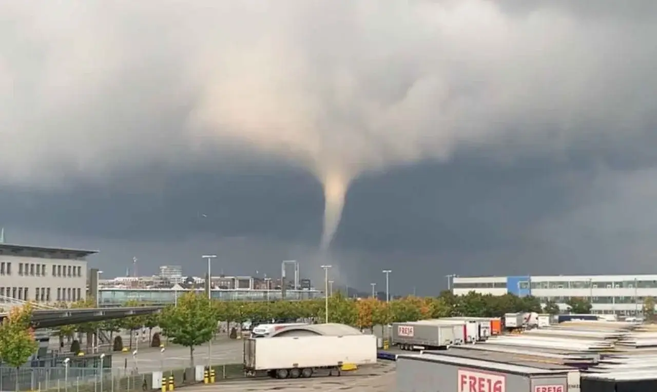 Tornado afecta a una ciudad alemana